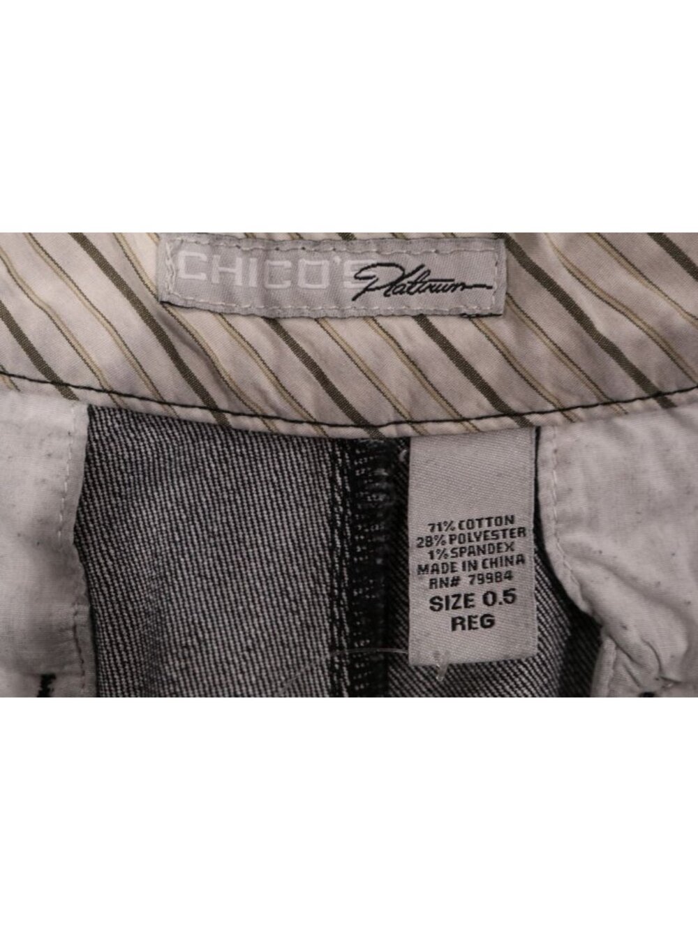 Quiet Luxury Chicos Platinum Jeans Womens 0.5 Reg Black Ultimate Fit Denim VTG - Picture 9 of 10